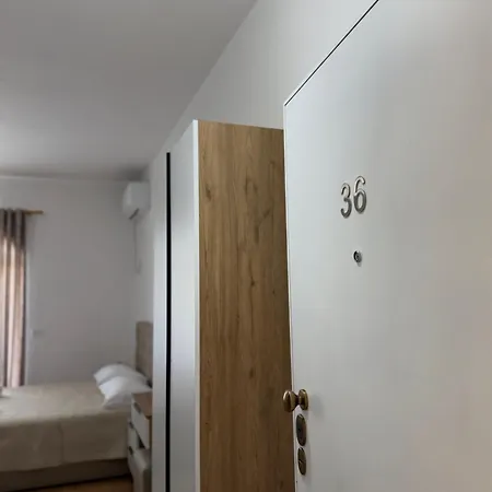 Appartement Moi's 3-min Walk To *