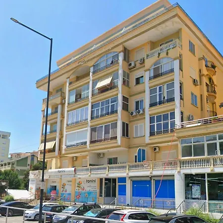 Moi's 3-min Walk To Durrës